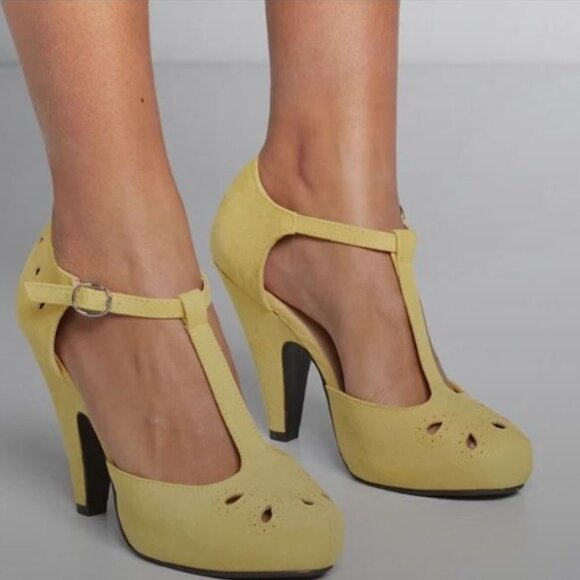Modcloth Yellow T-strap  Heels Size 7 - Picture 1 of 13